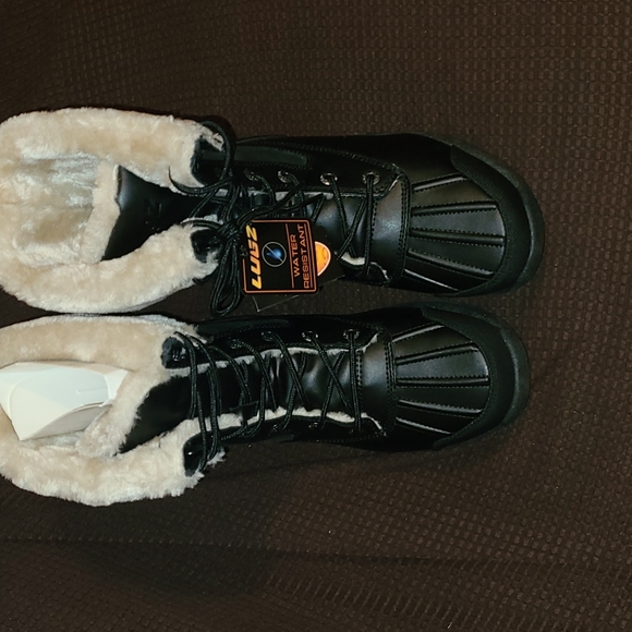 Lugz Shoes - New Lugz "Tambora" boots size 9